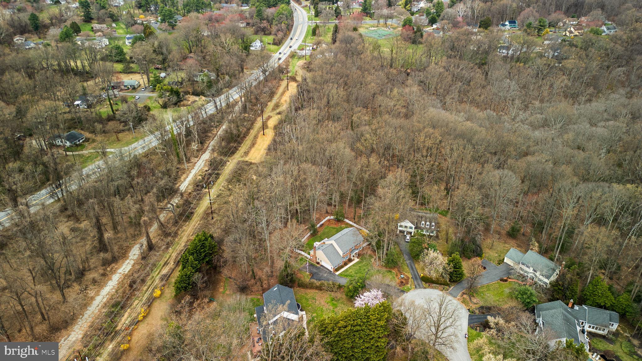 1866 LYNNFIELD DRIVE