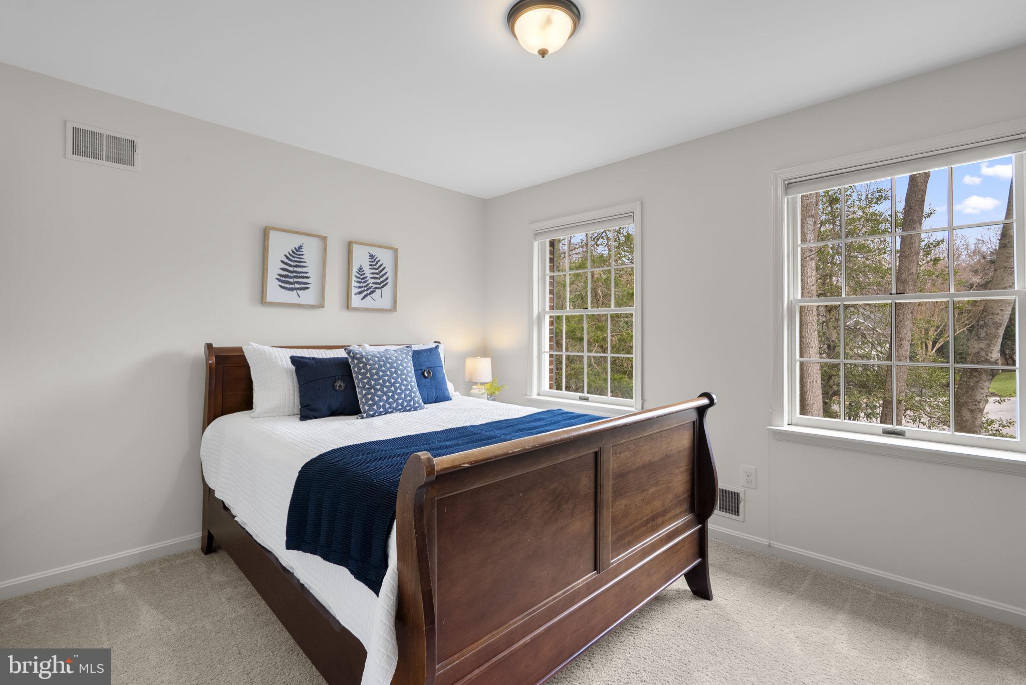 1866 LYNNFIELD DRIVE