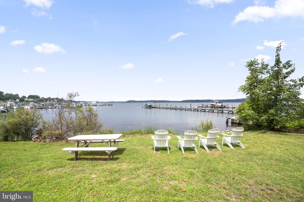 1041 PLACID COURT