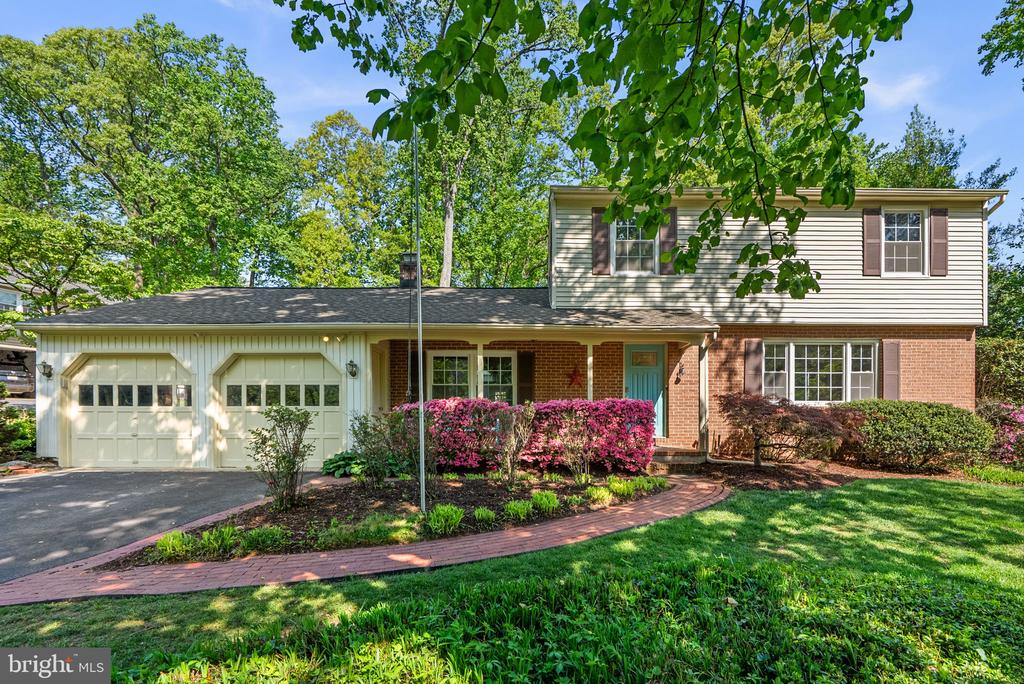 1041 PLACID COURT