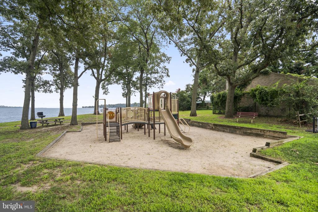 1041 PLACID COURT