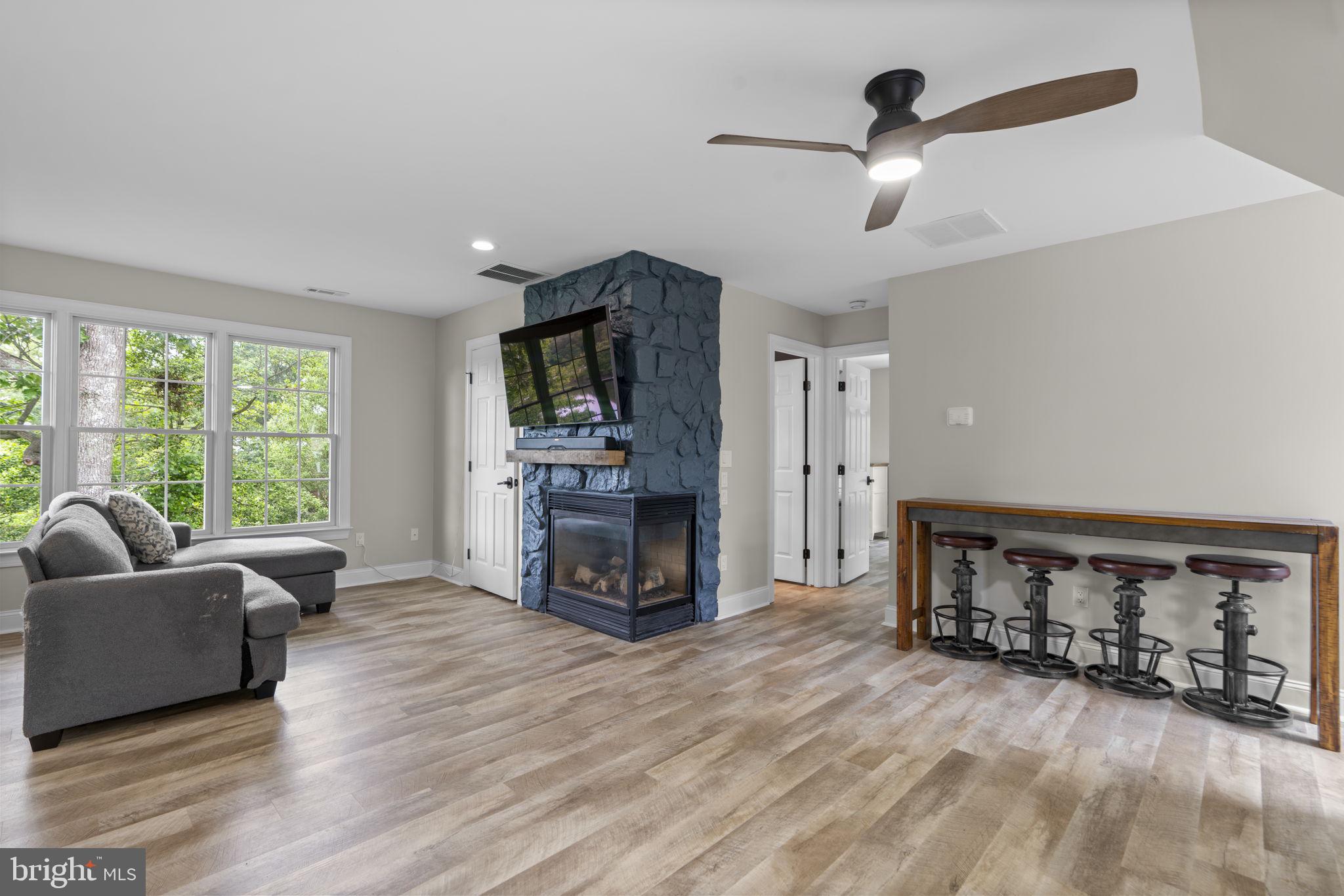 798 CREEK VIEW ROAD