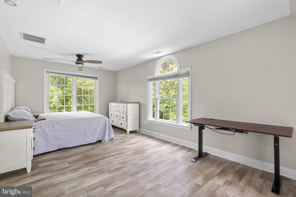 798 CREEK VIEW ROAD