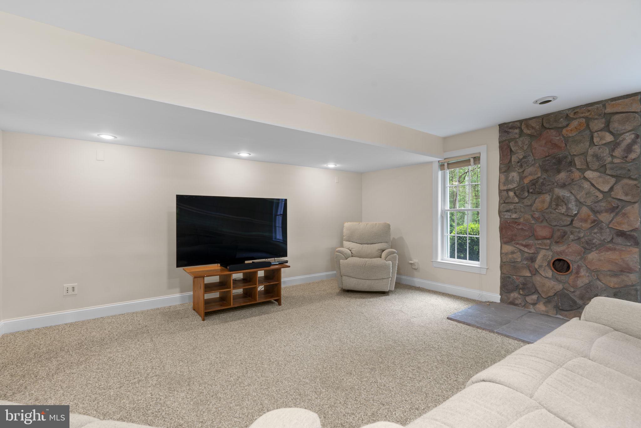 798 CREEK VIEW ROAD