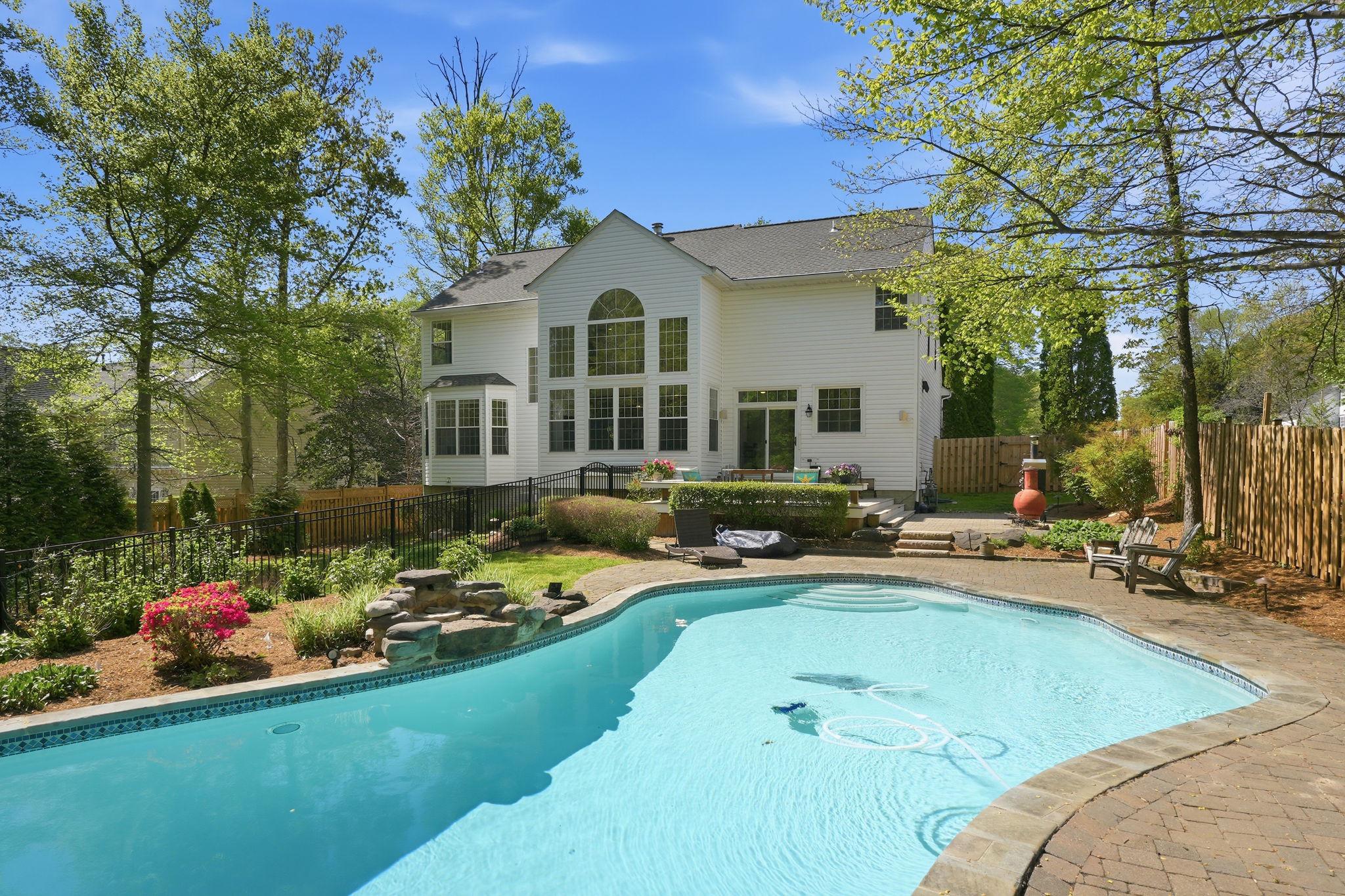 1567 COMANCHE ROAD