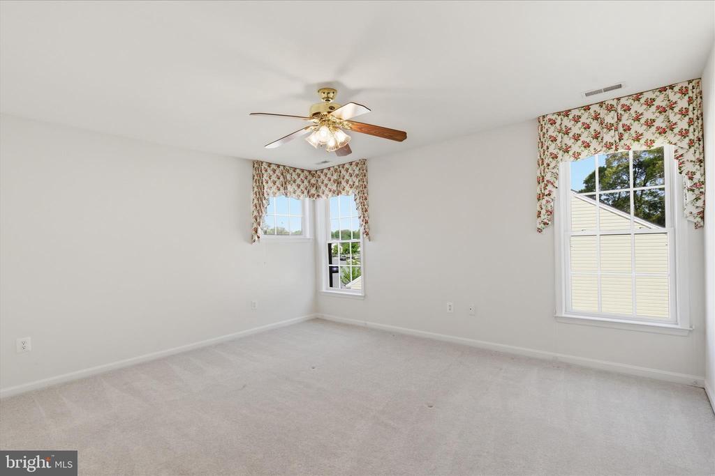 1215 DESTINY CIRCLE