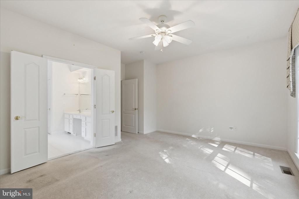 1215 DESTINY CIRCLE