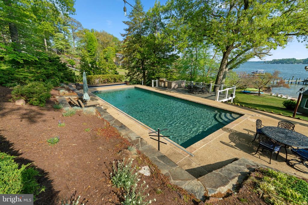 674 HENDLER ROAD