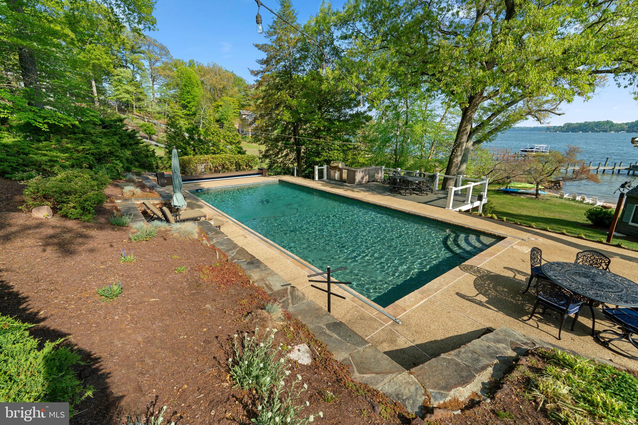 674 HENDLER ROAD