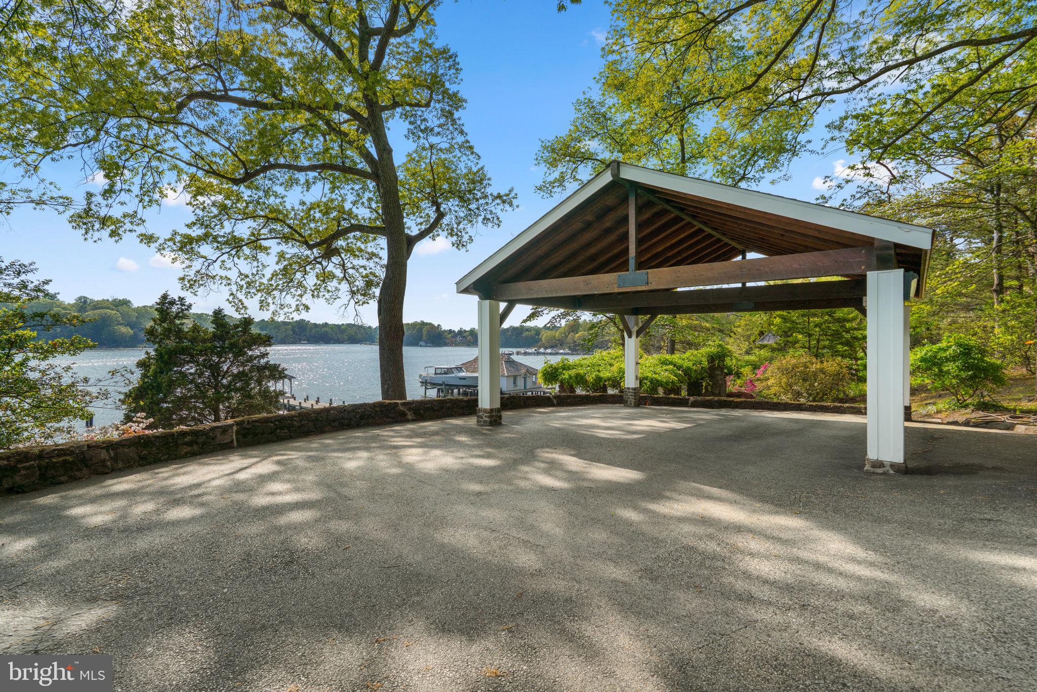 674 HENDLER ROAD