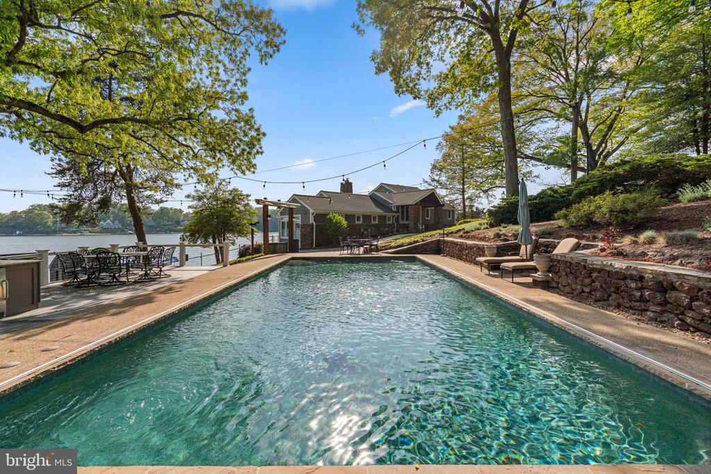 674 HENDLER ROAD