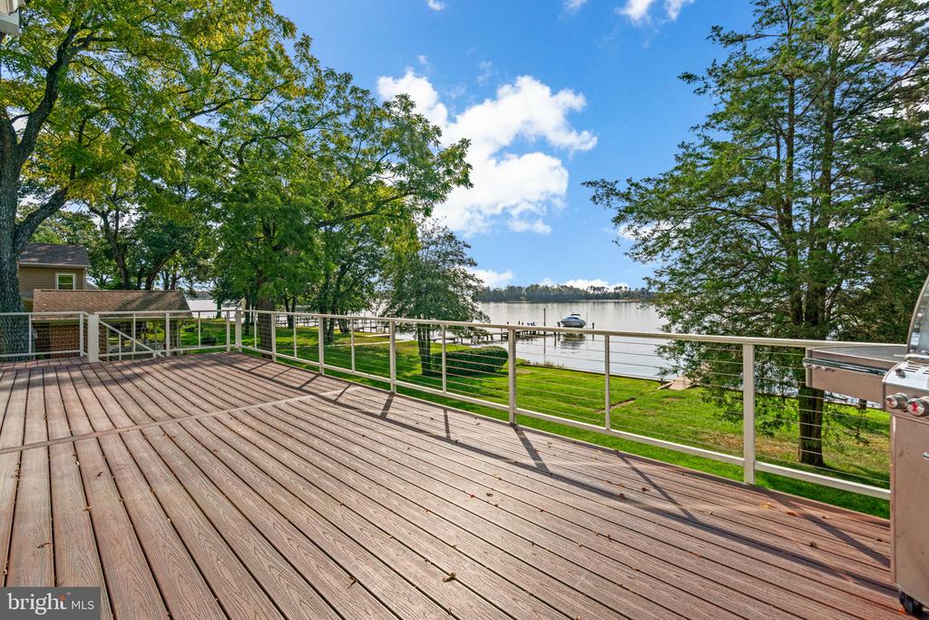 465 EDGEWATER ROAD