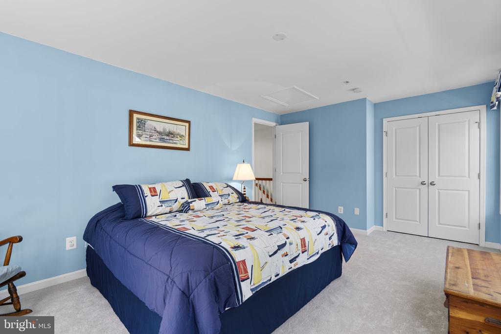 465 EDGEWATER ROAD