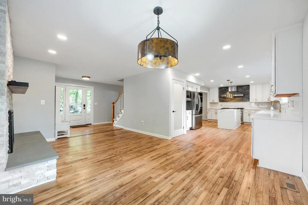 164 WOODSIDE TRAIL