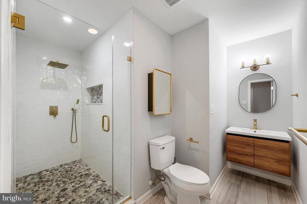 164 WOODSIDE TRAIL