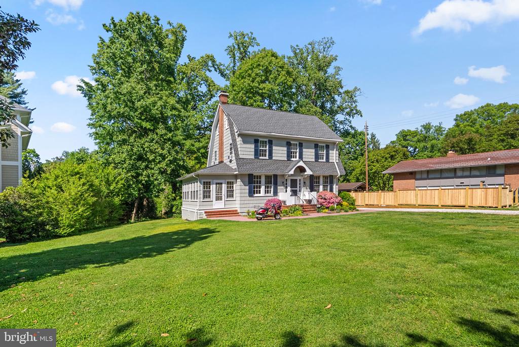 202 WARDOUR DRIVE