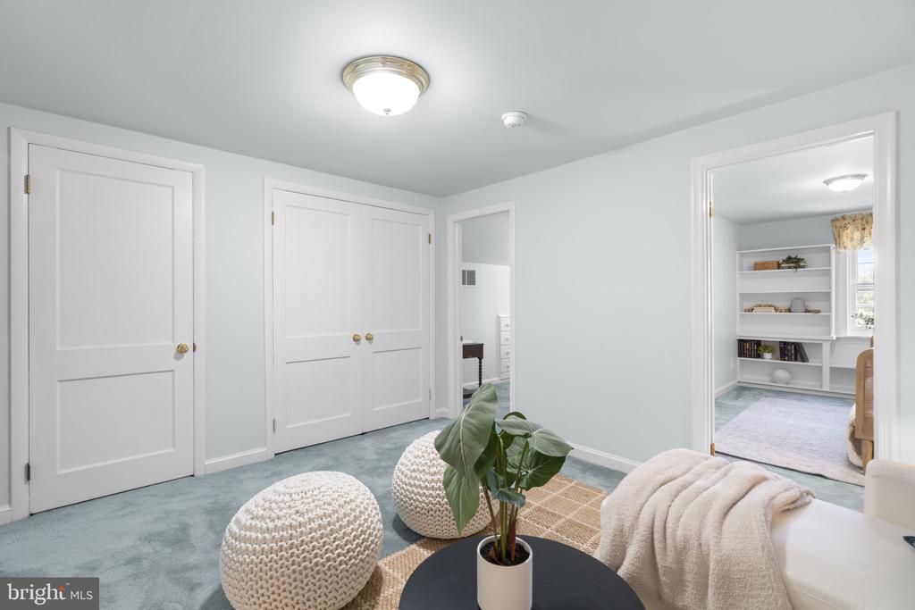 1002 GRANDA FLORA COURT