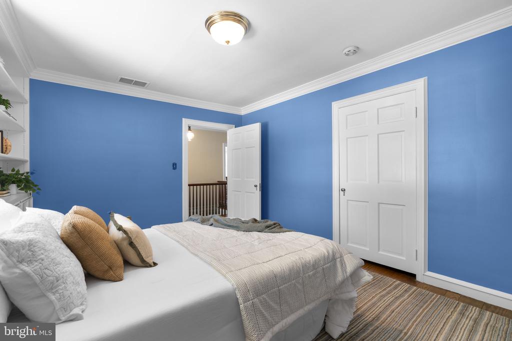 1002 GRANDA FLORA COURT
