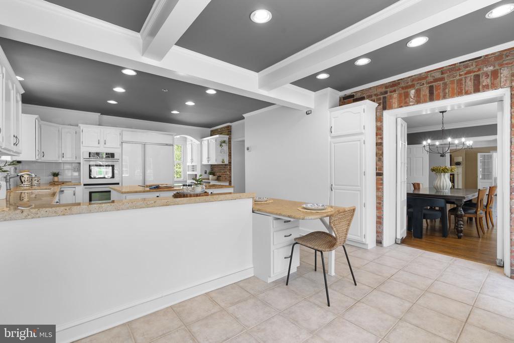 1002 GRANDA FLORA COURT