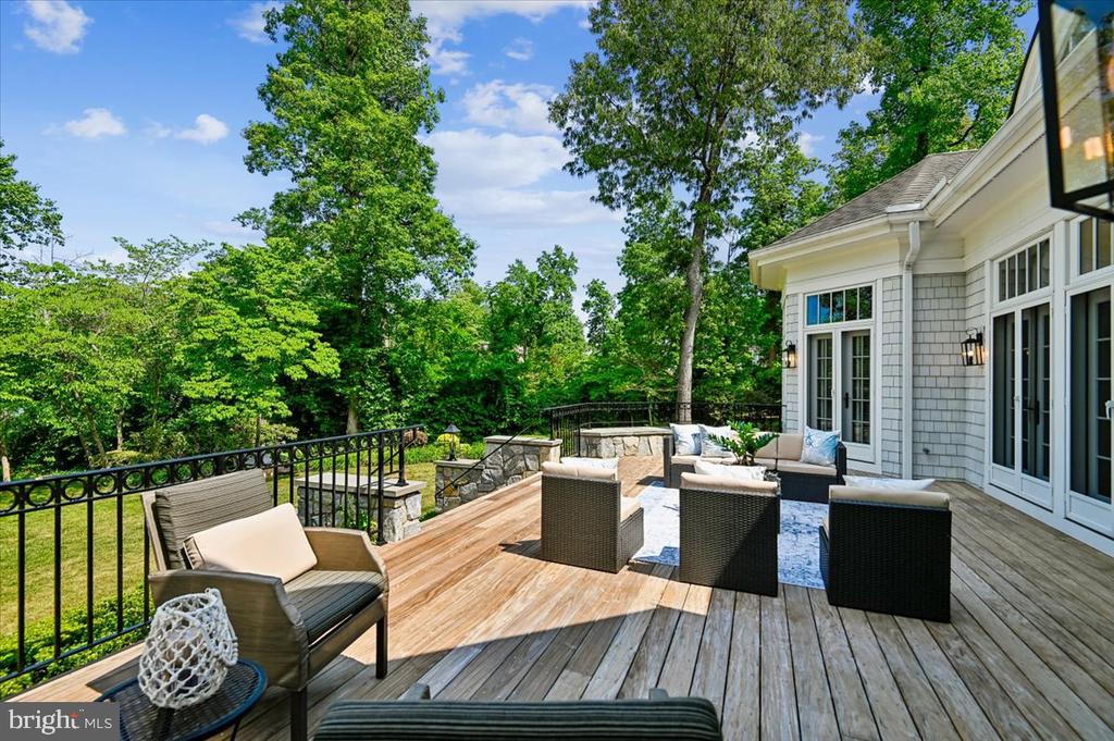 2700 FALLING TIMBER TRAIL