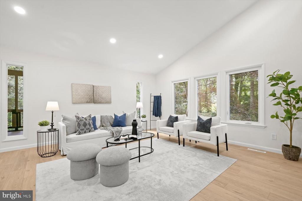 1252 TAMARACK TRAIL