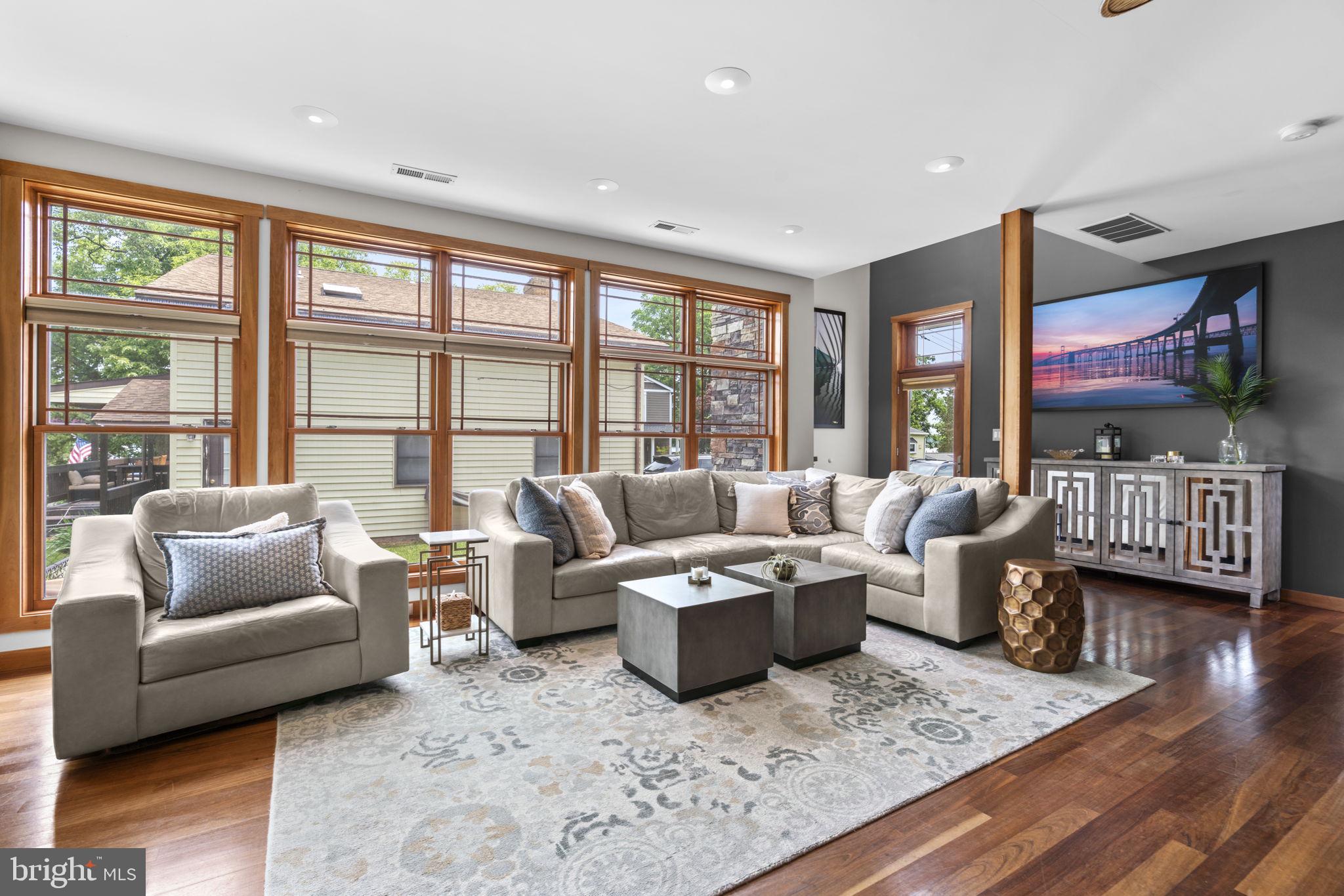 993 ROUND BAY ROAD