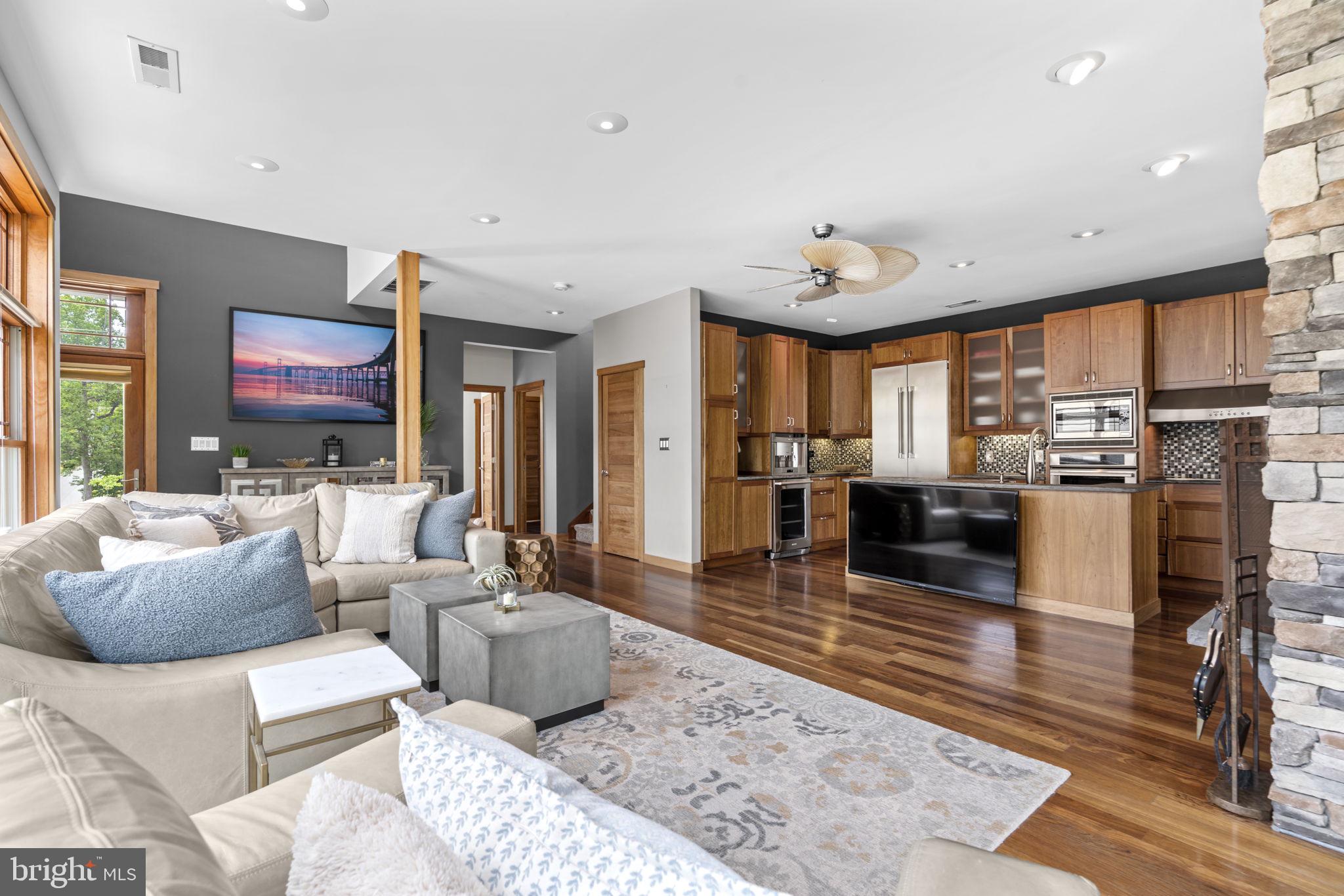 993 ROUND BAY ROAD