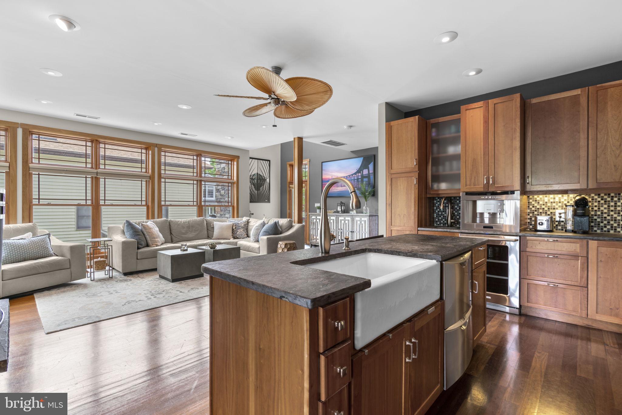 993 ROUND BAY ROAD