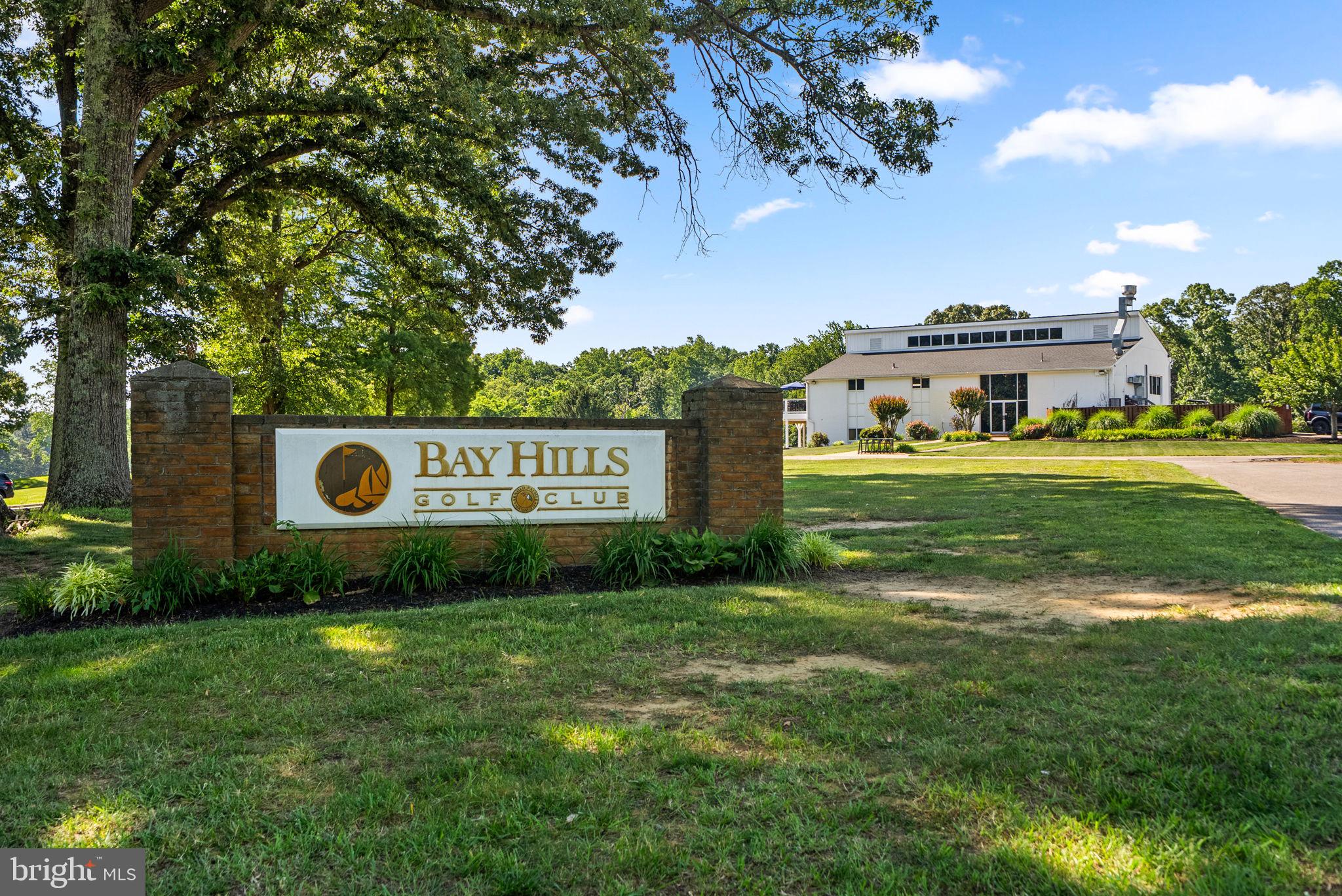 715 MASHIE COURT