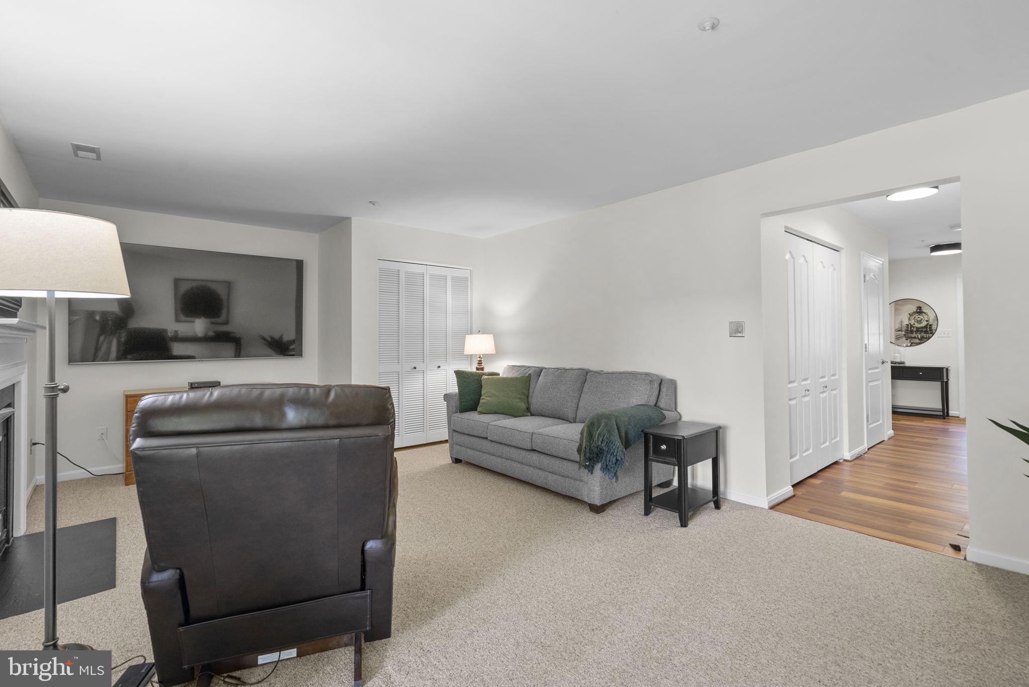 715 MASHIE COURT