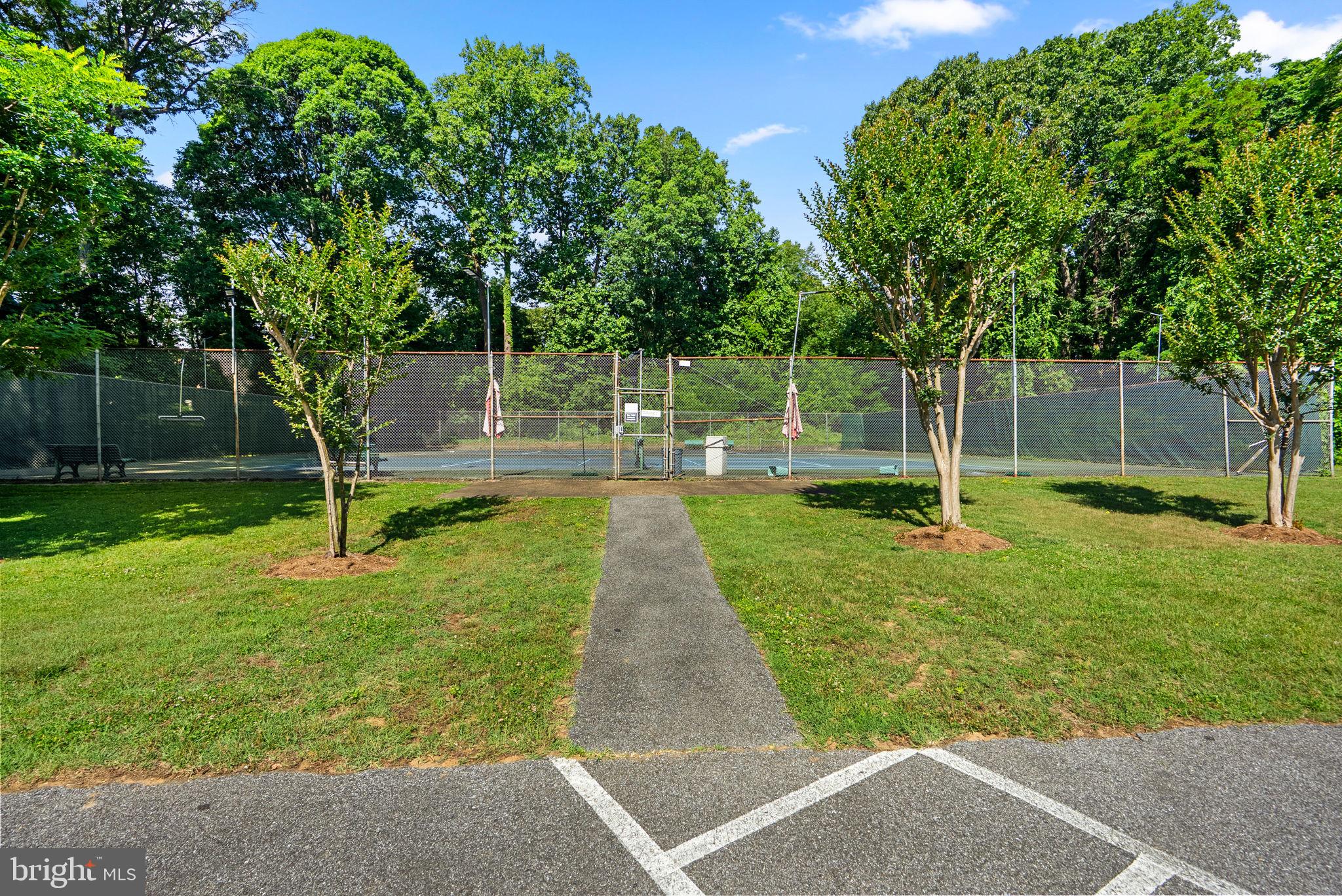 715 MASHIE COURT