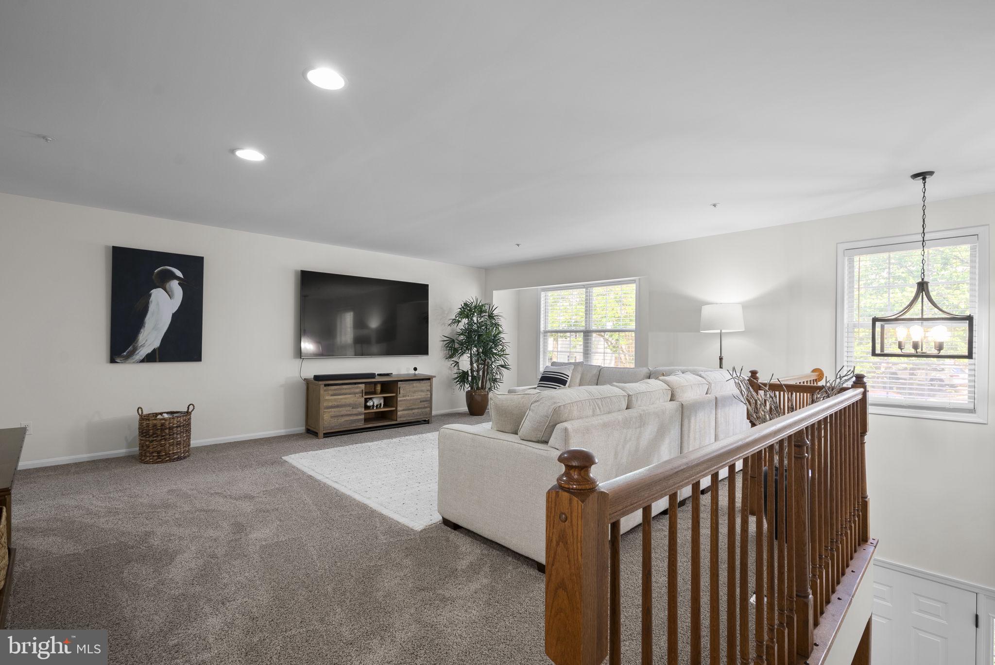 715 MASHIE COURT