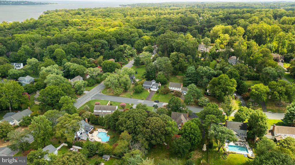 651 MAGOTHY VIEW DRIVE