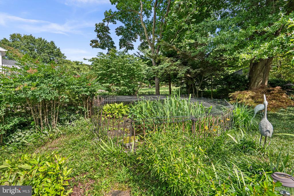 651 MAGOTHY VIEW DRIVE