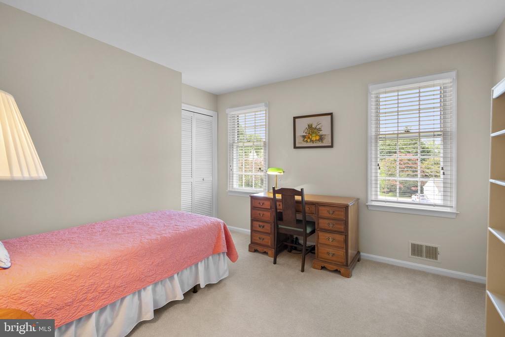 651 MAGOTHY VIEW DRIVE