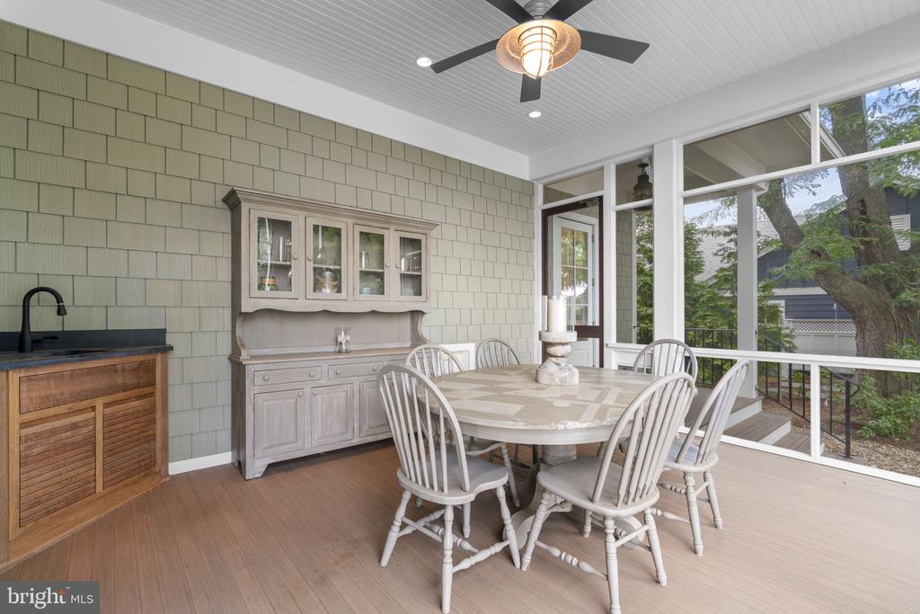 464 ARUNDEL BEACH RD