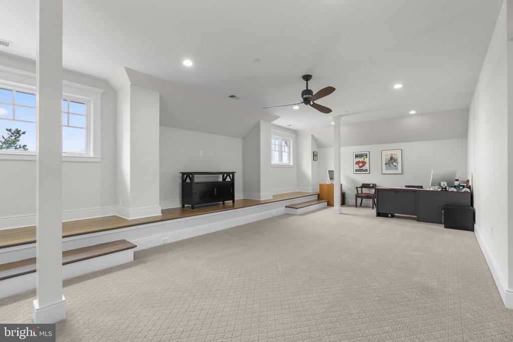 464 ARUNDEL BEACH RD