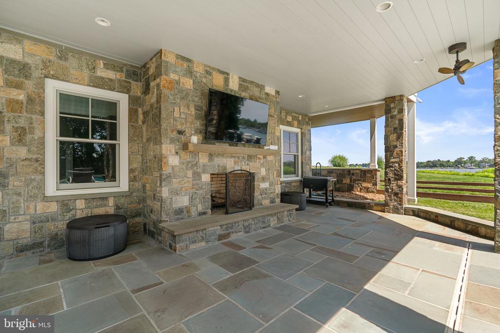 464 ARUNDEL BEACH RD