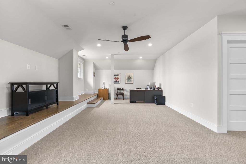 464 ARUNDEL BEACH RD