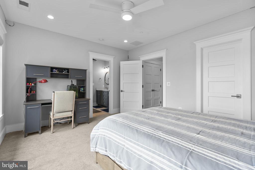 464 ARUNDEL BEACH RD