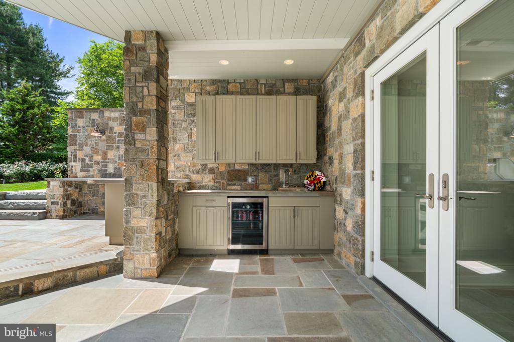 464 ARUNDEL BEACH RD
