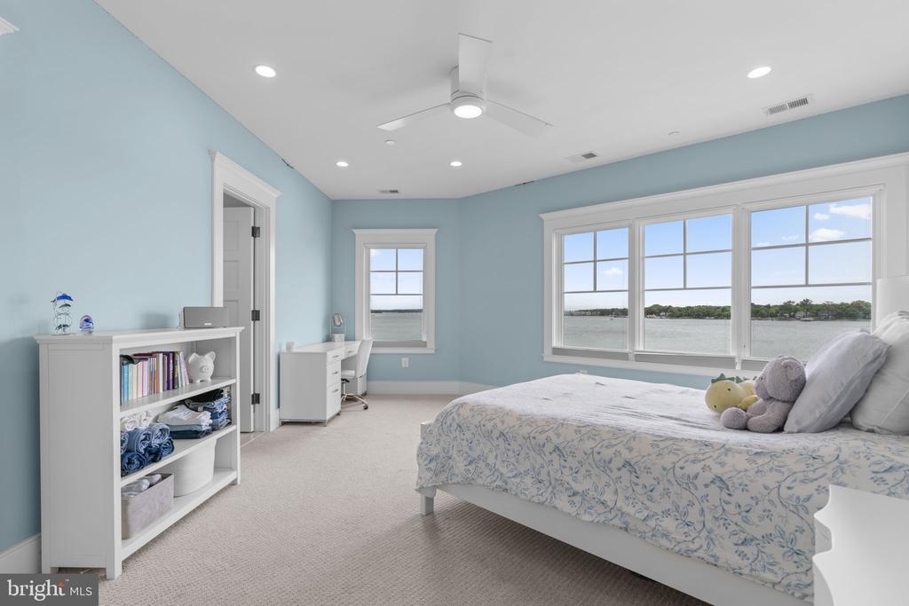464 ARUNDEL BEACH RD