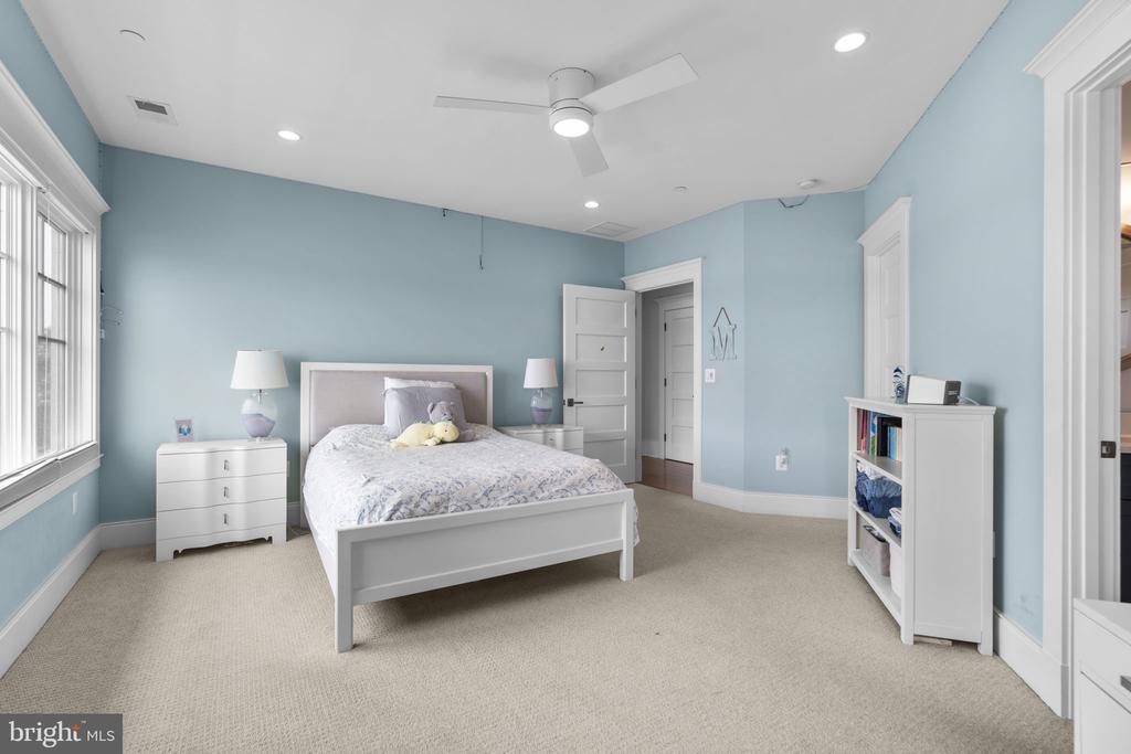 464 ARUNDEL BEACH RD