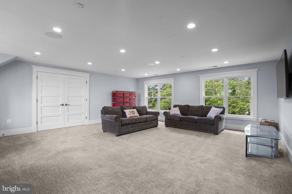 464 ARUNDEL BEACH RD