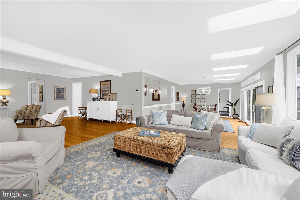 305 SAINT IVES DRIVE