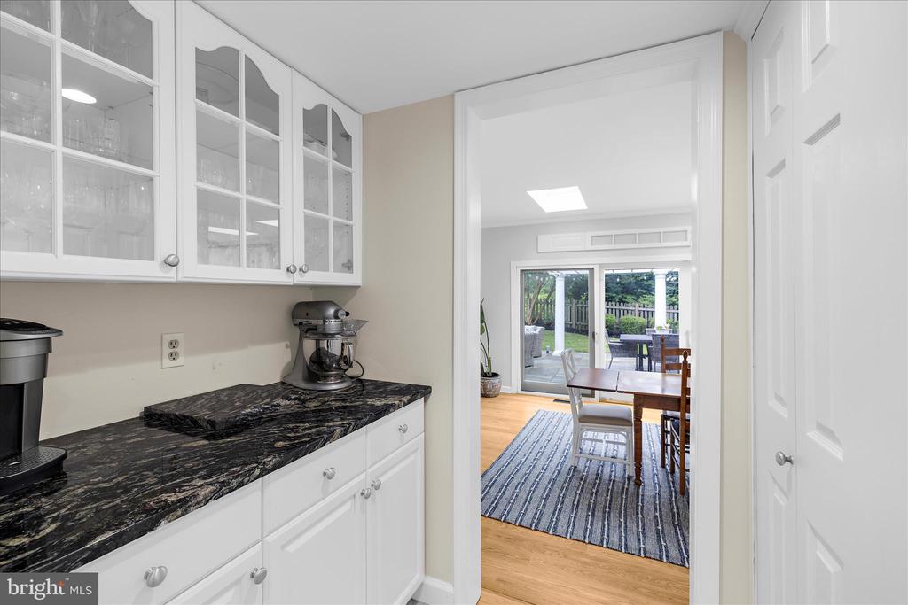 305 SAINT IVES DRIVE