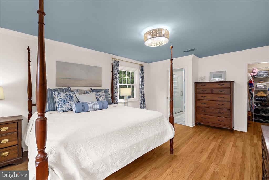 305 SAINT IVES DRIVE