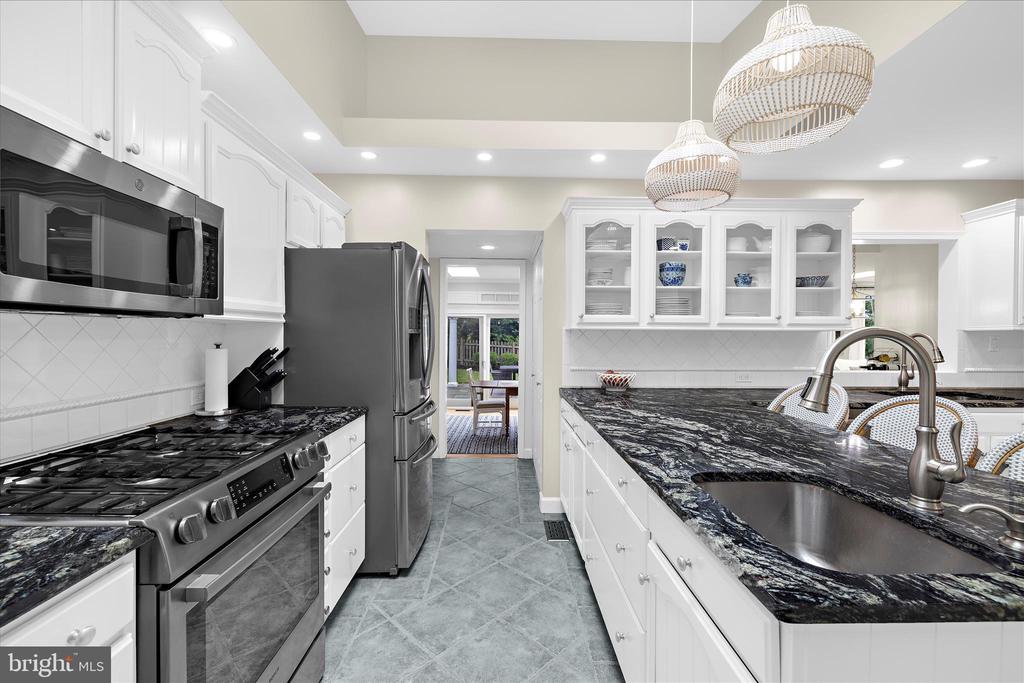 305 SAINT IVES DRIVE
