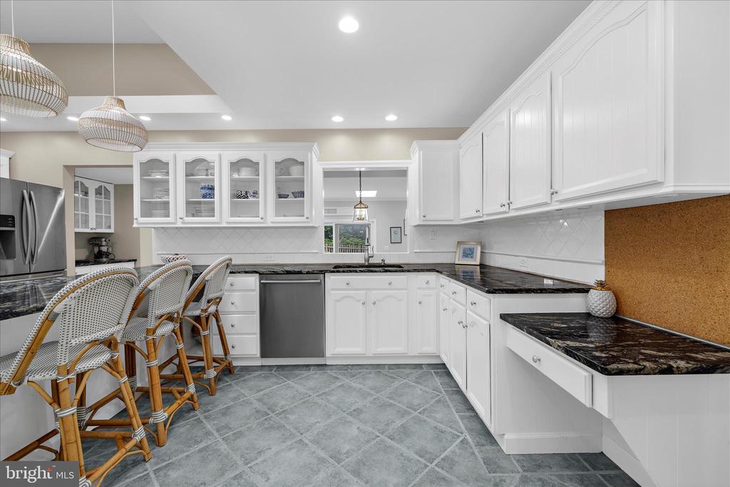 305 SAINT IVES DRIVE