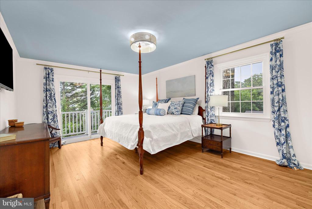 305 SAINT IVES DRIVE